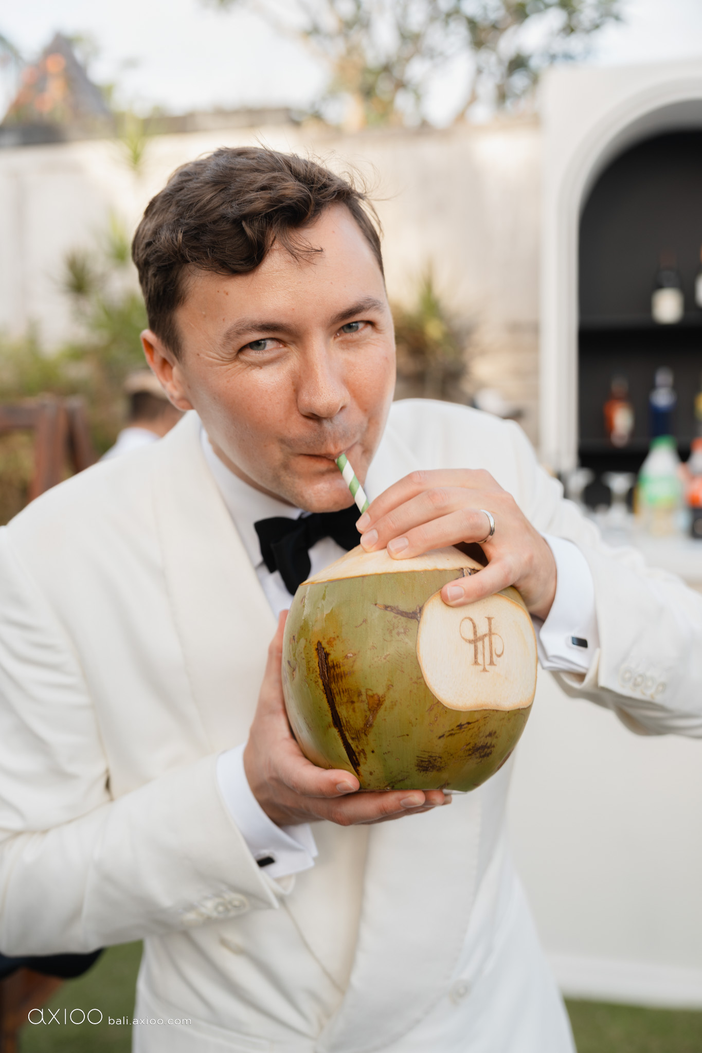 Axioo: In the Spur of the Moment